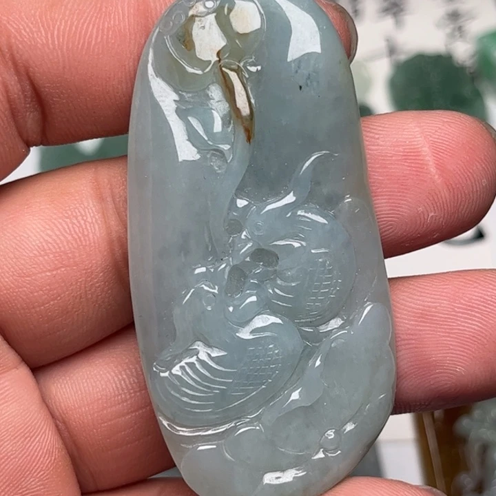 翡翠未镶嵌颈饰鸳鸯