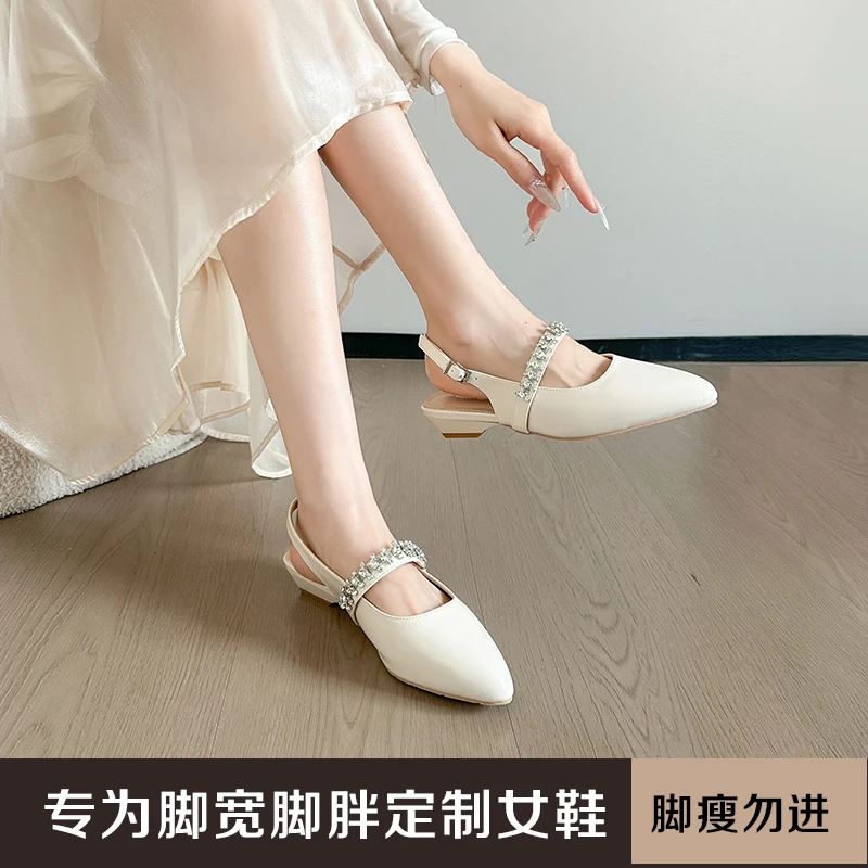 加肥加宽胖mm大码女41-43一字带后空法式尖头水钻包头凉鞋JS54023