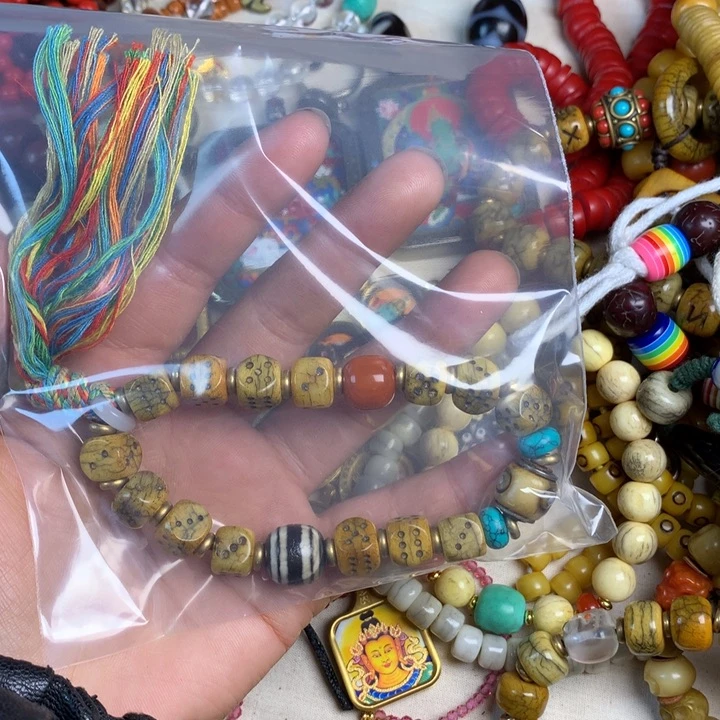 泥塑@**了藏式风格民俗手工艺