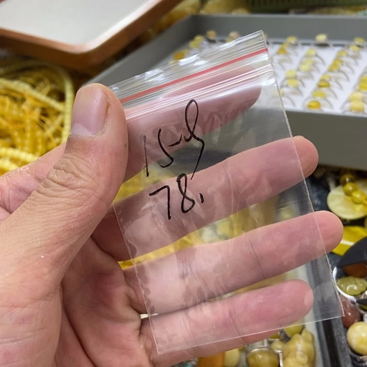 小***棠裸石蜜蜡未镶嵌手串