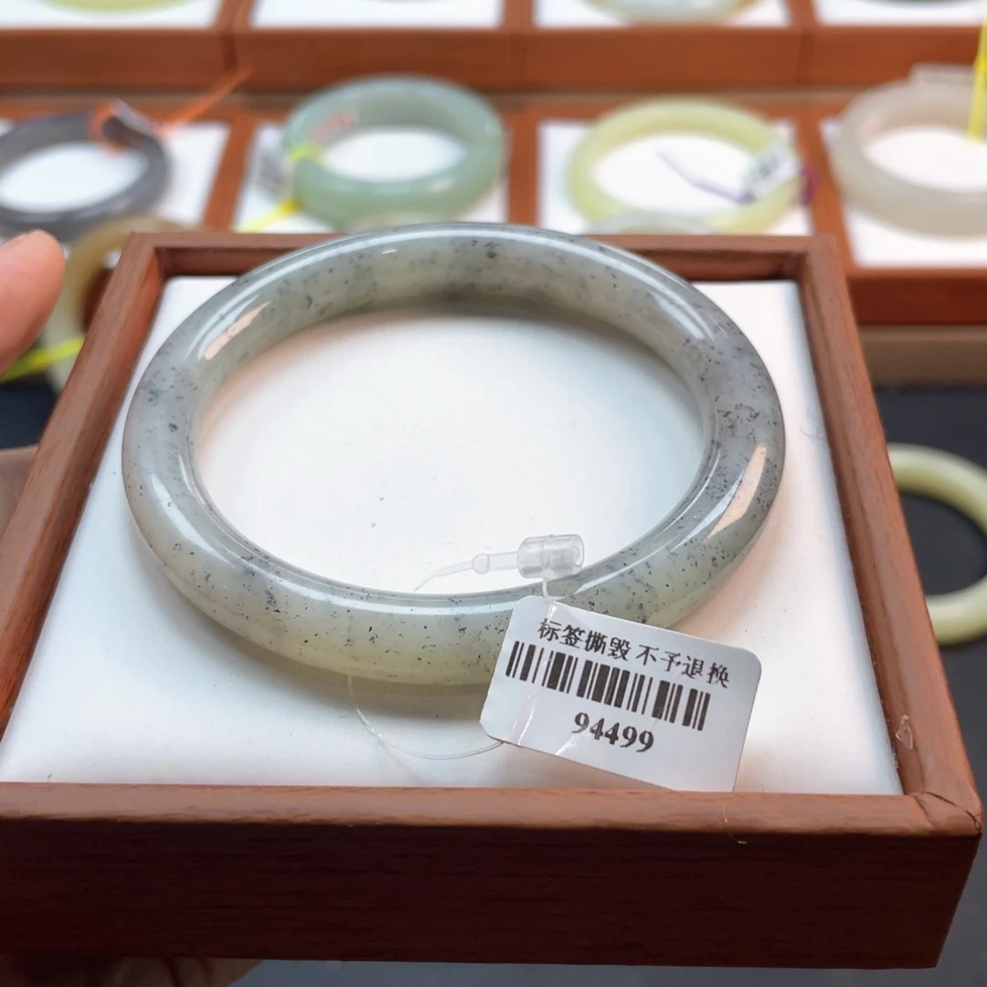 【闪购商品】未镶嵌手镯和田玉链接98。60