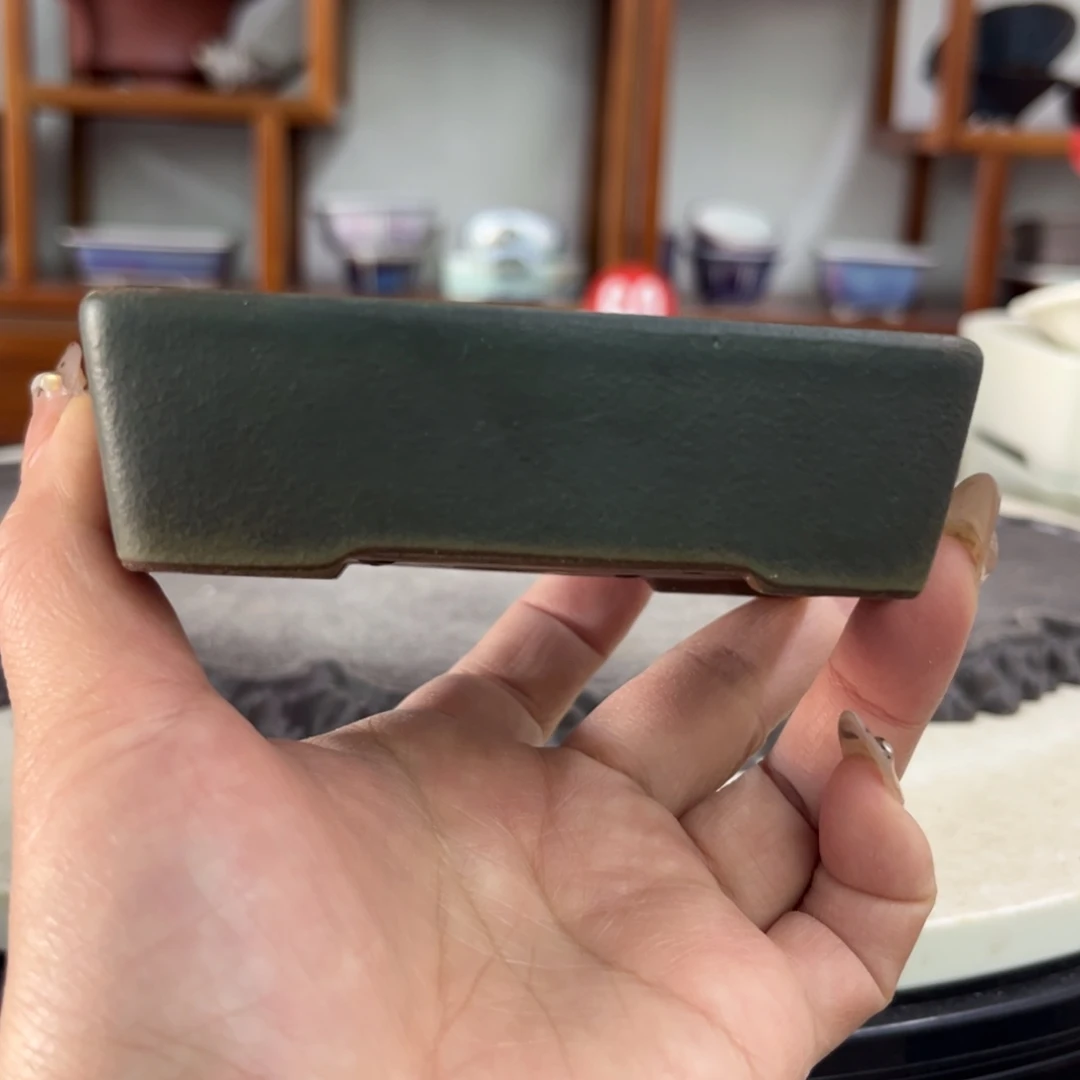 紫砂花盆瑕疵3-10-7.5。。。。