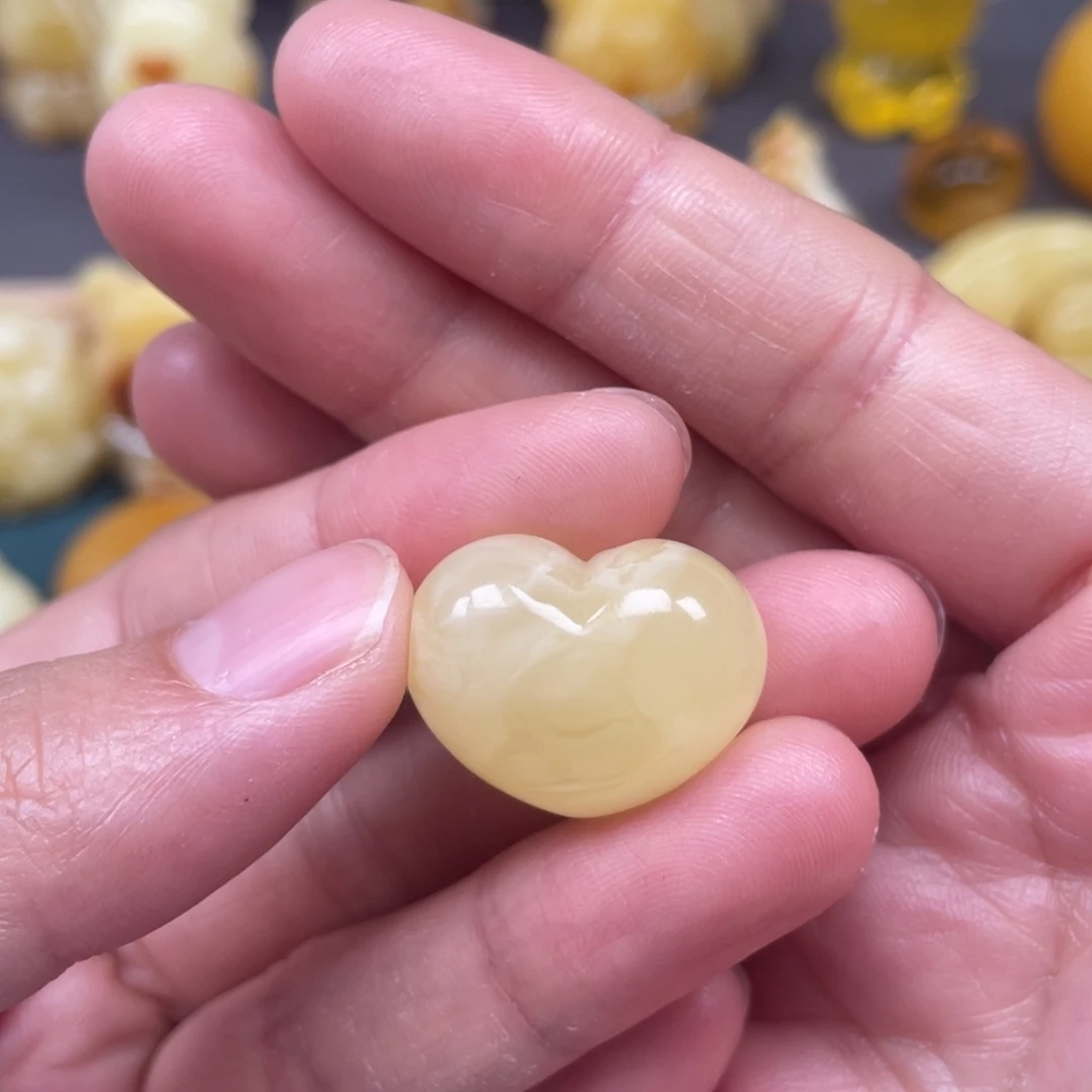 未镶嵌琥珀裸石蜜蜡