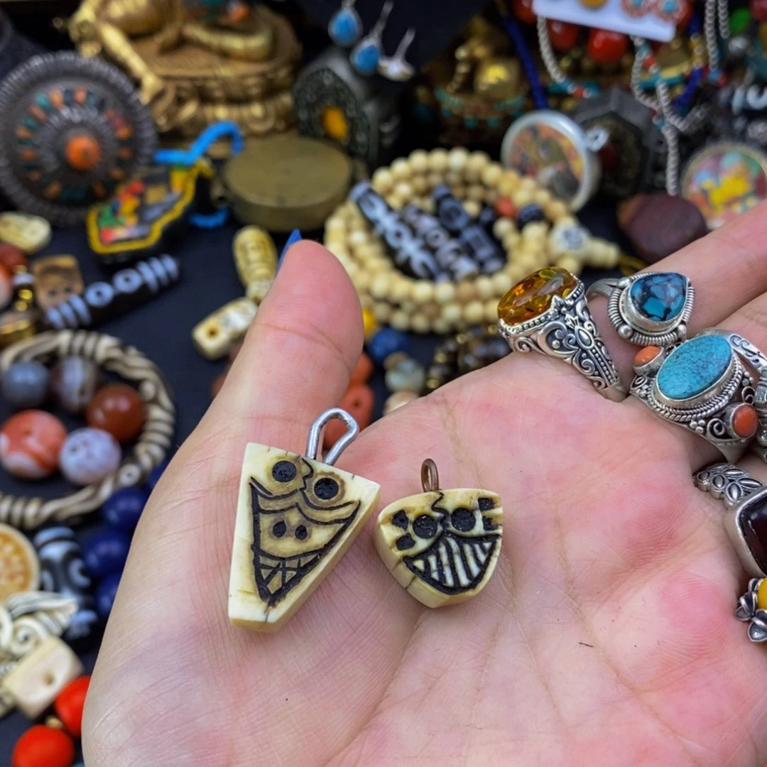 泥塑擦擦的吊坠和