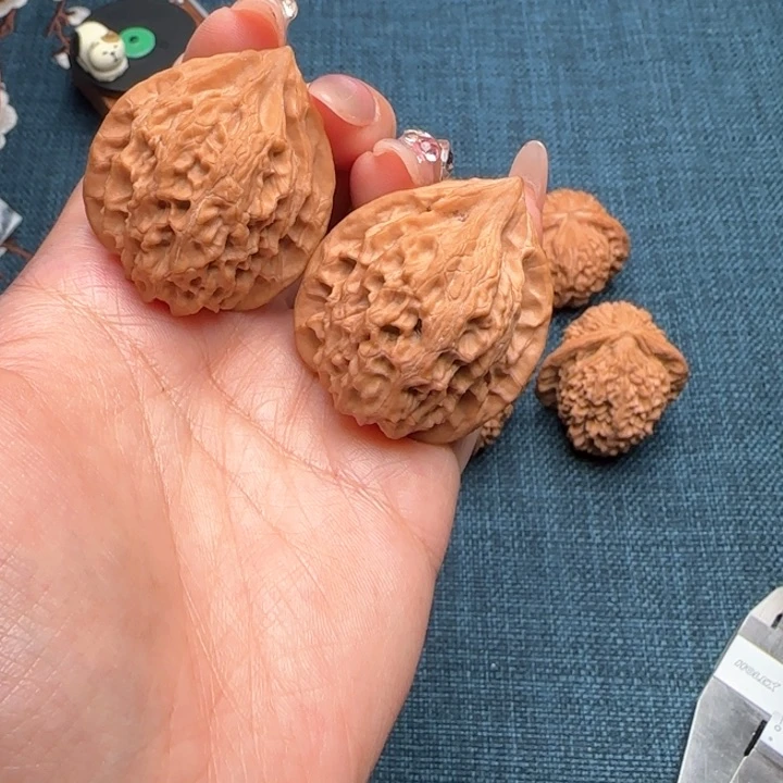 文玩核桃把件兴隆野帽子35.5