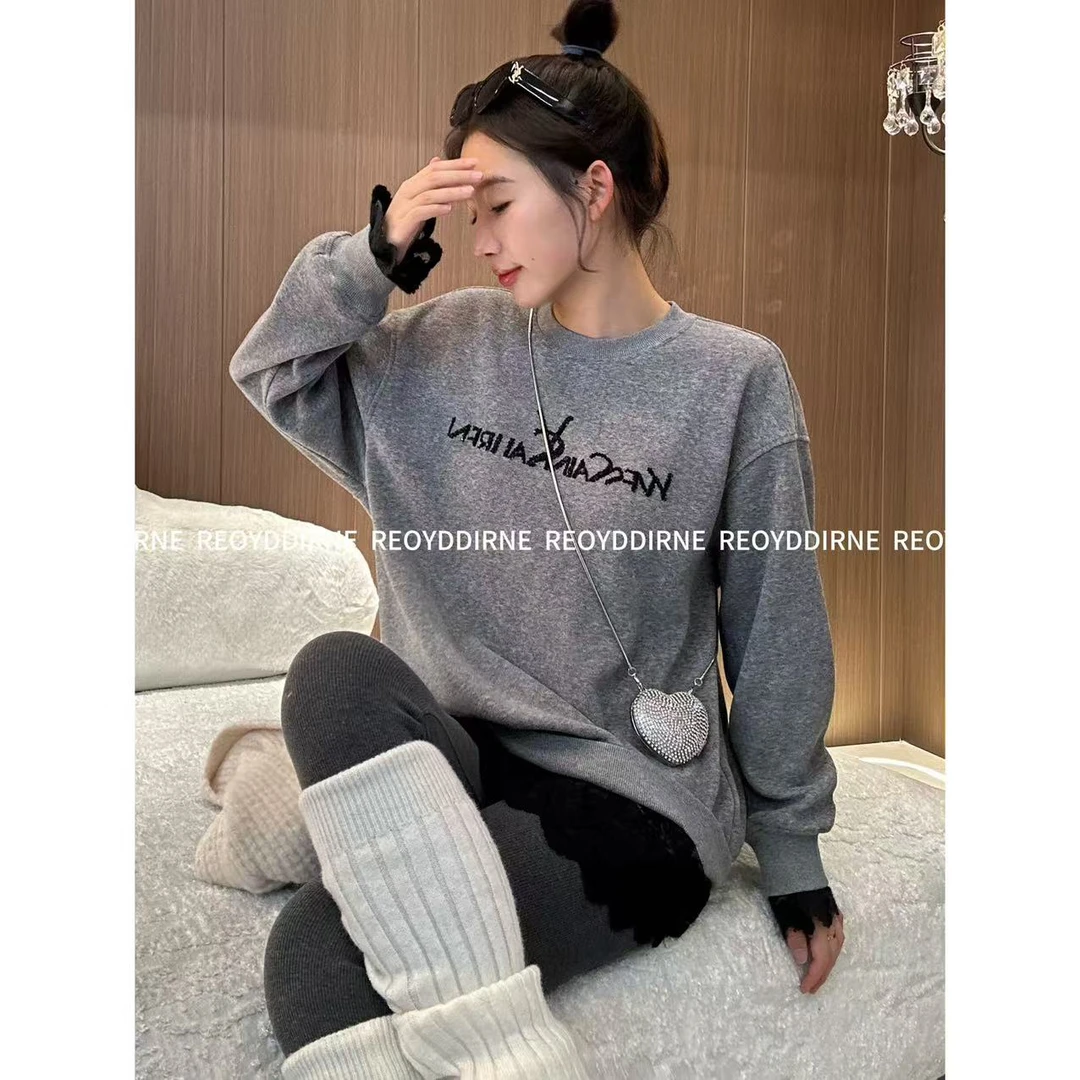 兔兔TUTU-【Reoyddirne】刺绣蕾丝拼接加绒加厚圆领长袖卫衣118325