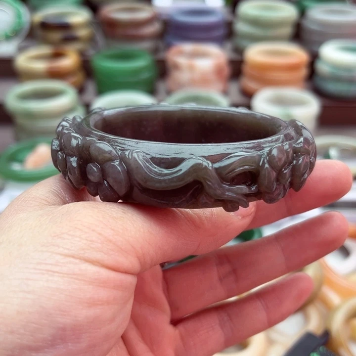 石英质玉手镯未镶嵌