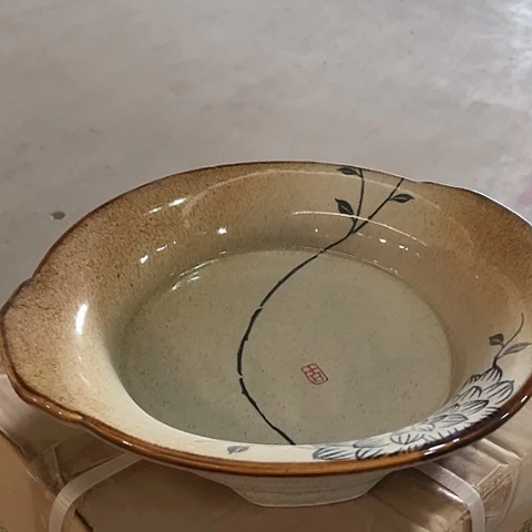 微瑕，不能明火，口径35高度6
