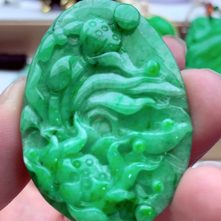 翡翠未镶嵌吊坠(不含链)