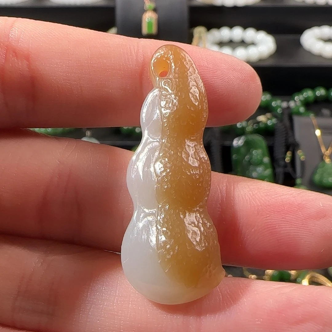 和田玉（糖玉）未镶嵌颈饰
