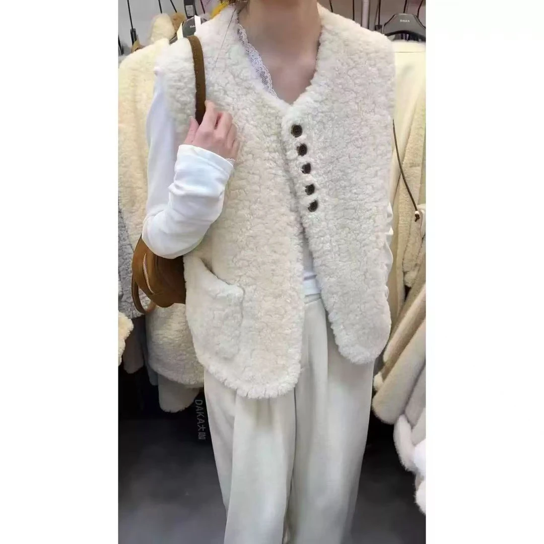 那简家3835 秋冬百搭单品加厚皮毛一体羊羔毛毛马甲