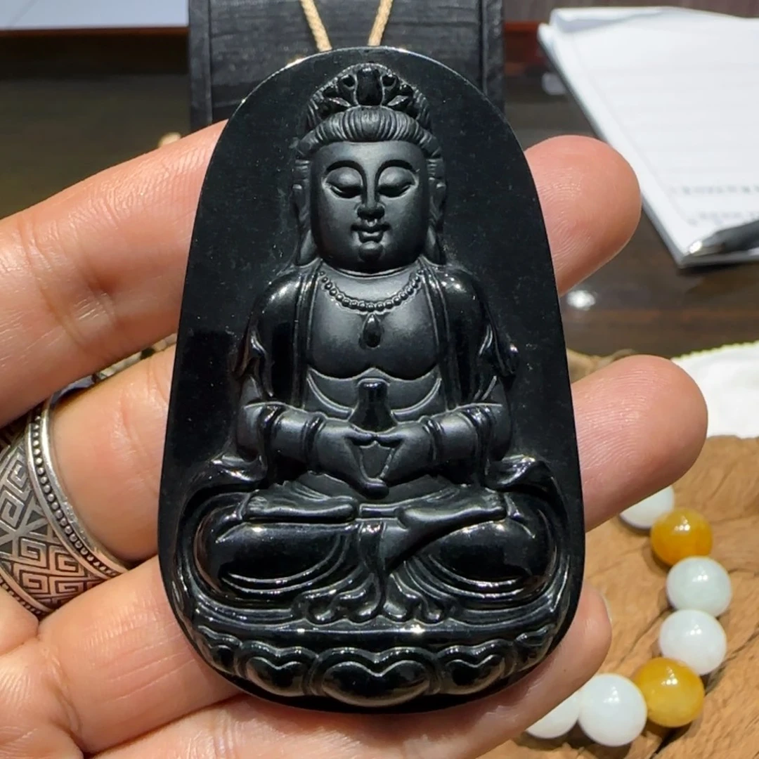 翡翠未镶嵌颈饰观音