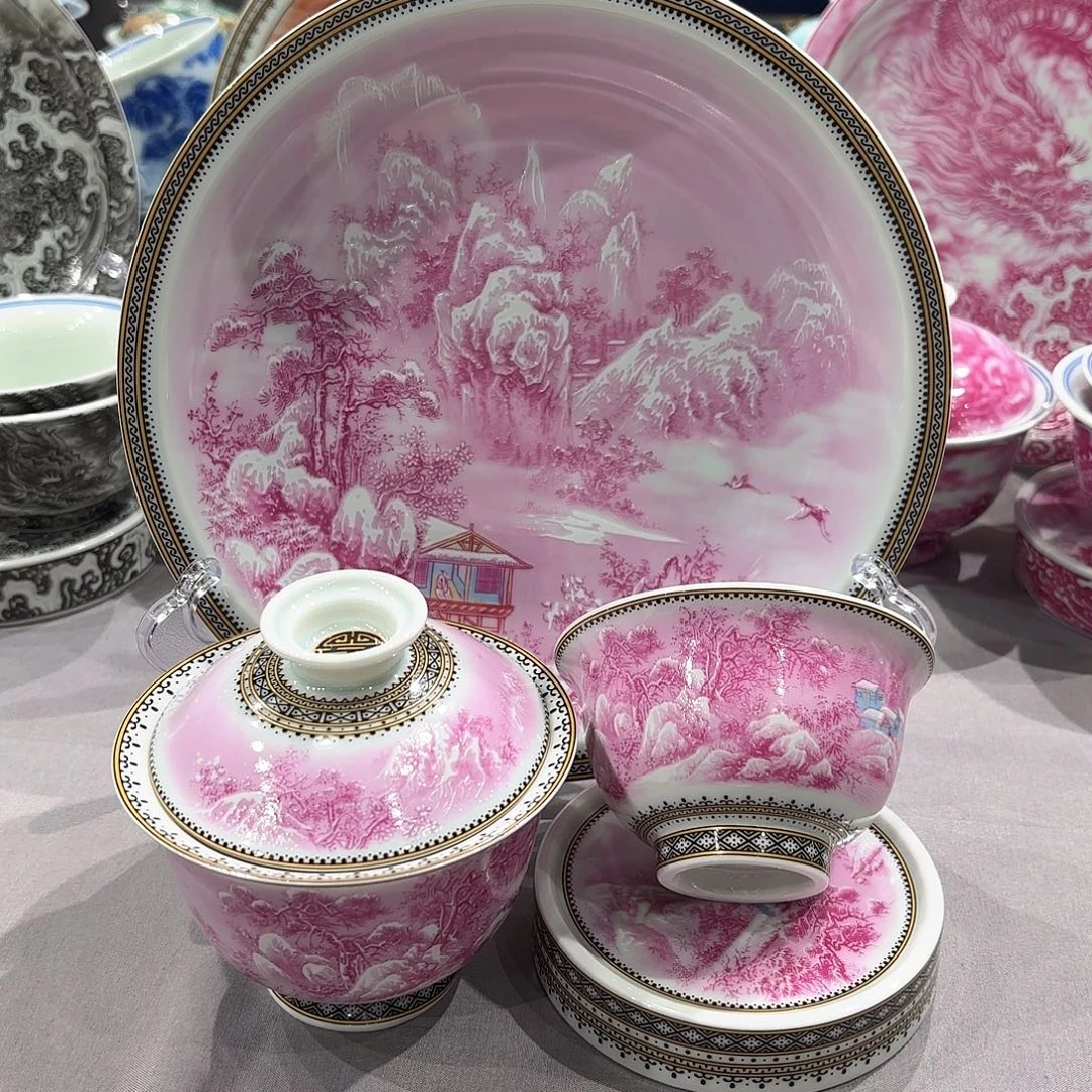 瓷片景德镇瓷器精品陈列