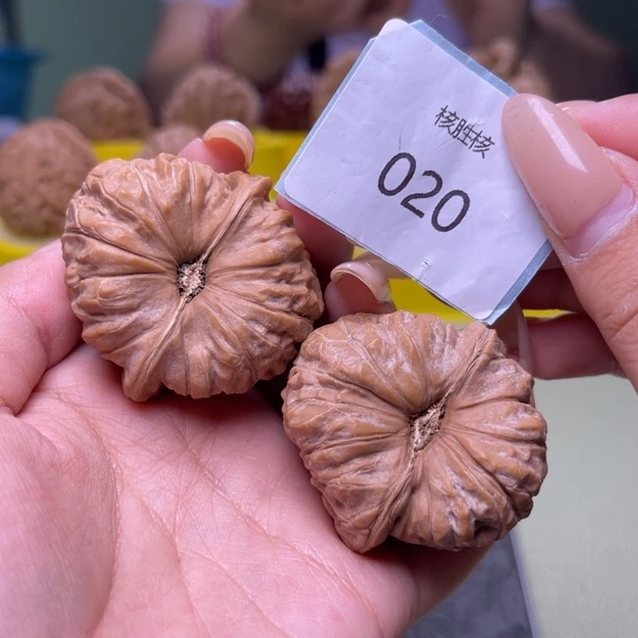 文玩核桃把件南瓜墩42.020