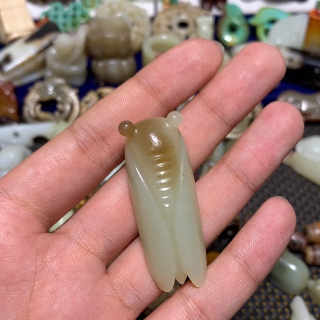 福***然透闪石质玉未镶嵌颈饰