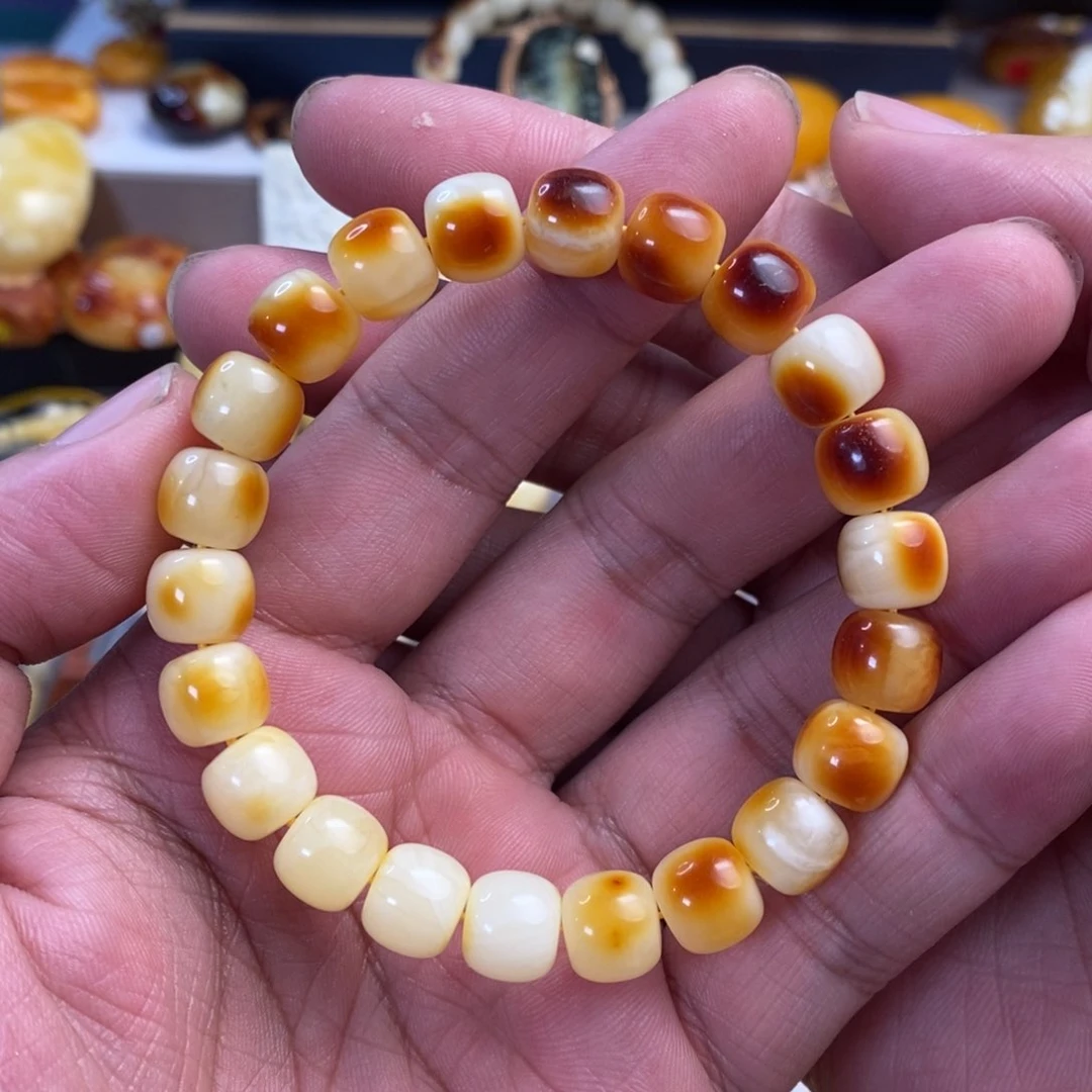 未镶嵌琥珀裸石10mm沁色