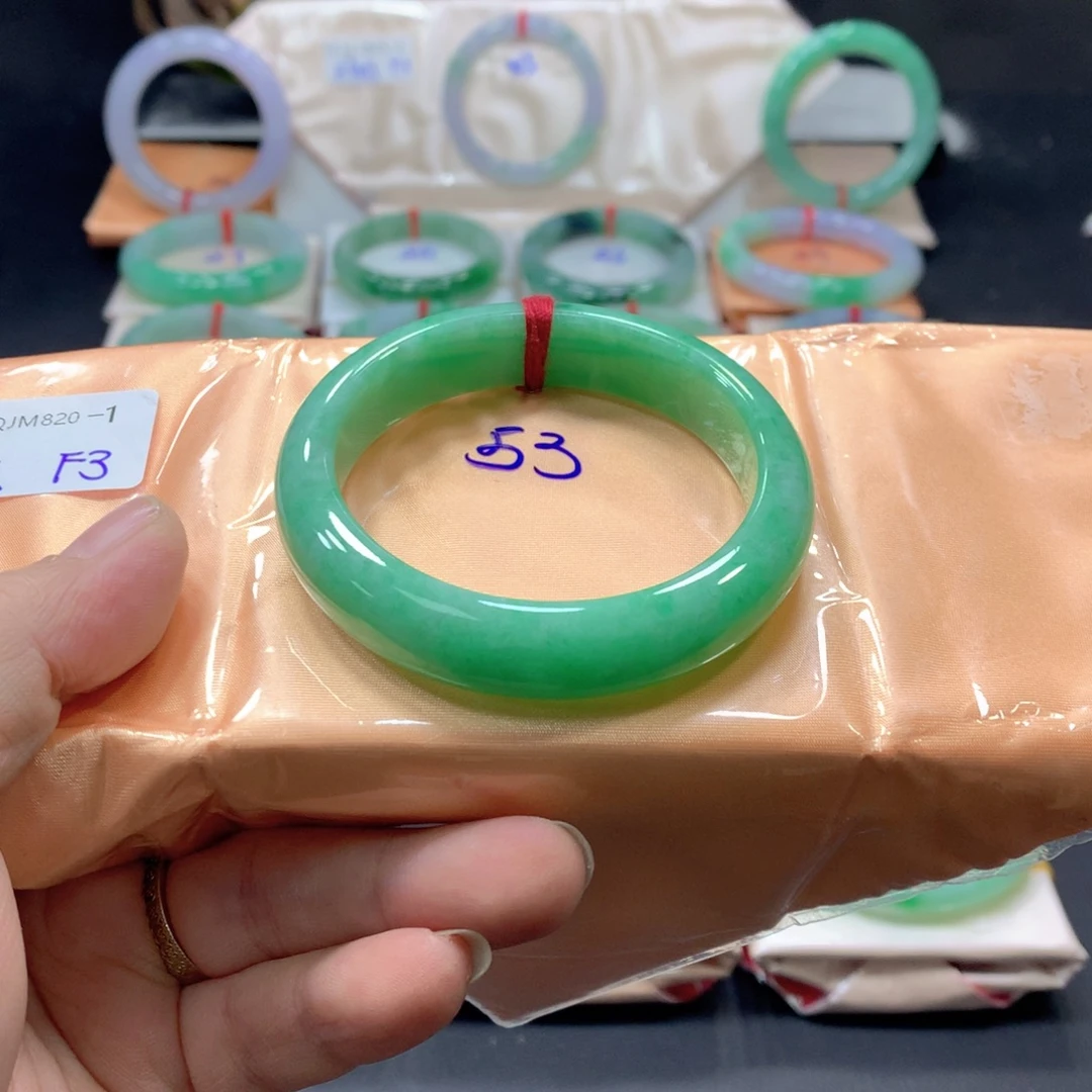 翡翠未镶嵌手镯53圈口