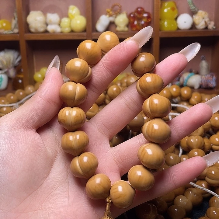 桃***妖猴头核桃吊坠18光