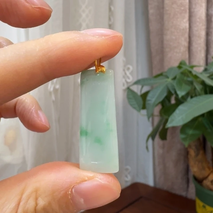 翡翠18K金镶嵌颈饰竹节1