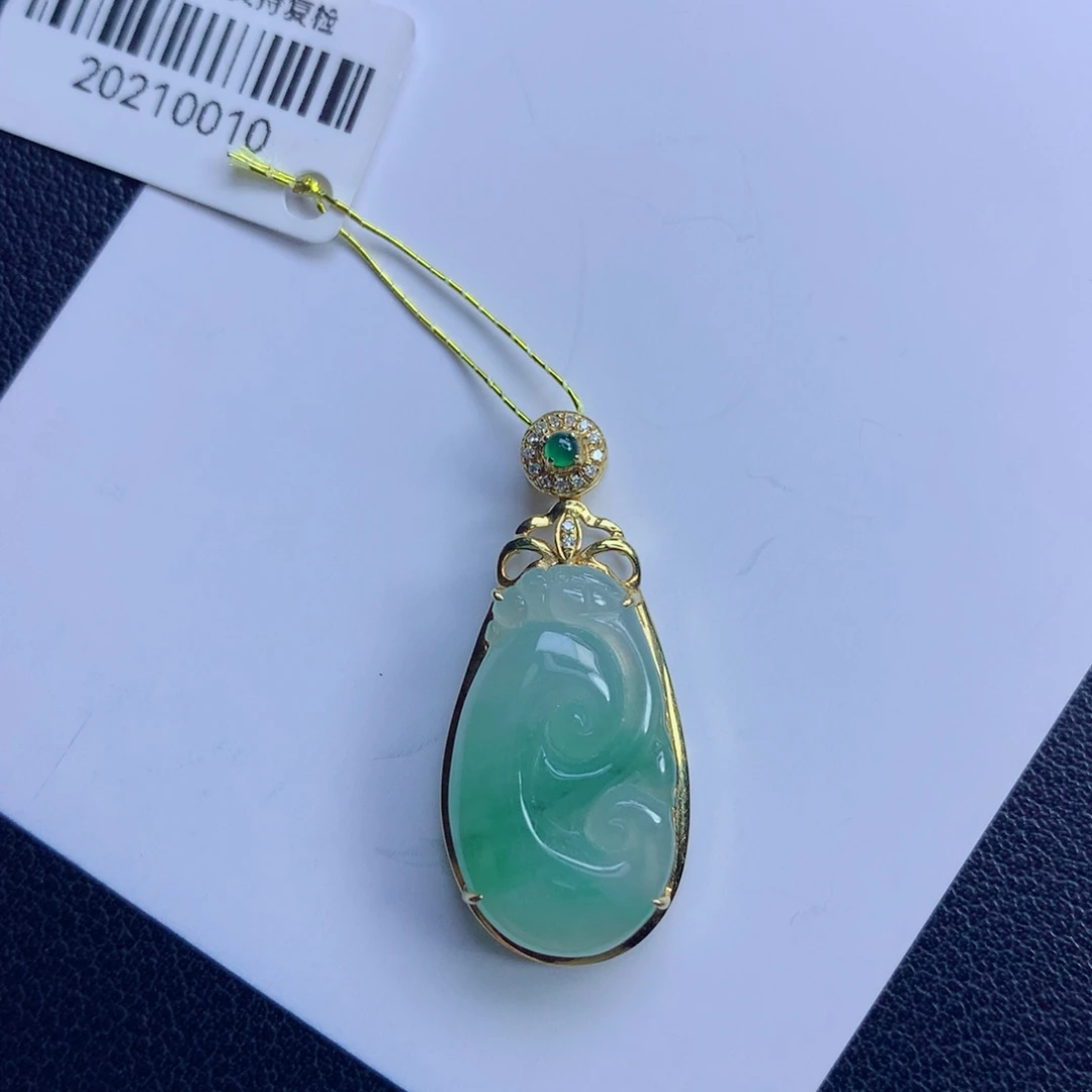 颈饰未镶嵌翡翠如意