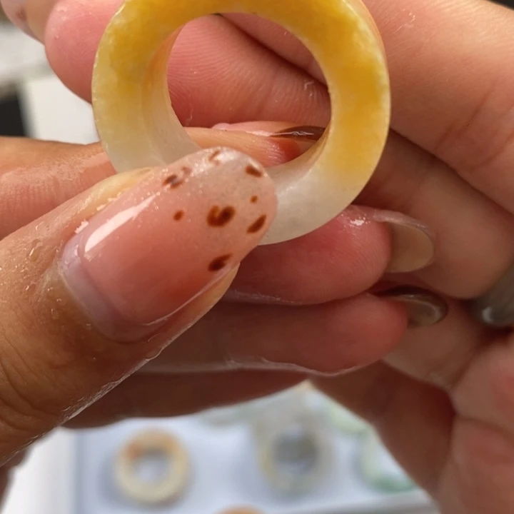 翡翠未镶嵌戒指， 02