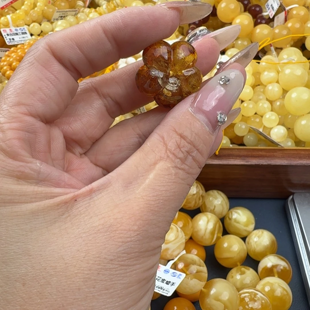 琥珀未镶嵌珠宝奇石