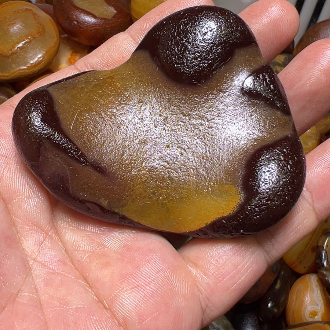 玲***坊瓷片马达加斯加奇石