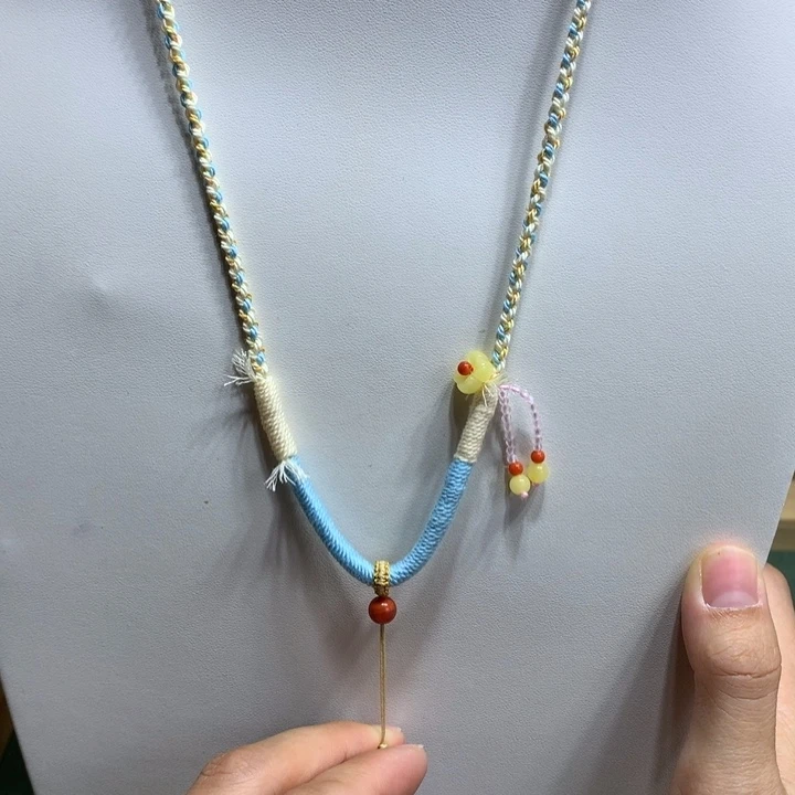 蜜蜡未镶嵌颈饰挂绳