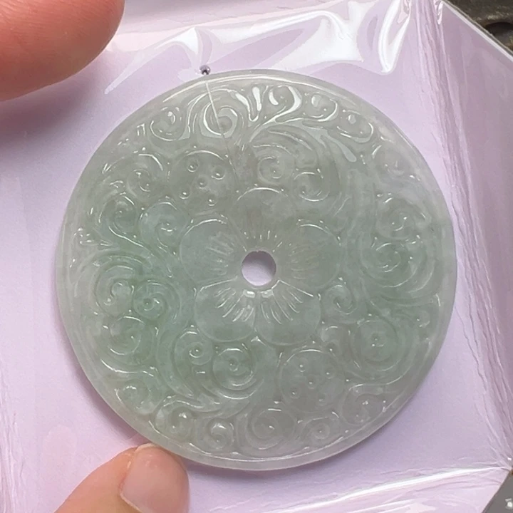 翡翠未镶嵌颈饰吊坠