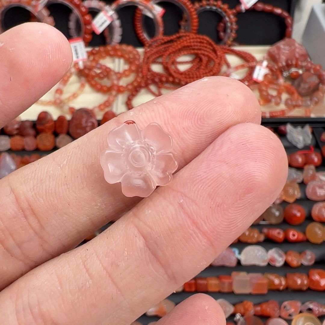 南红玛瑙未镶嵌颈饰雏菊