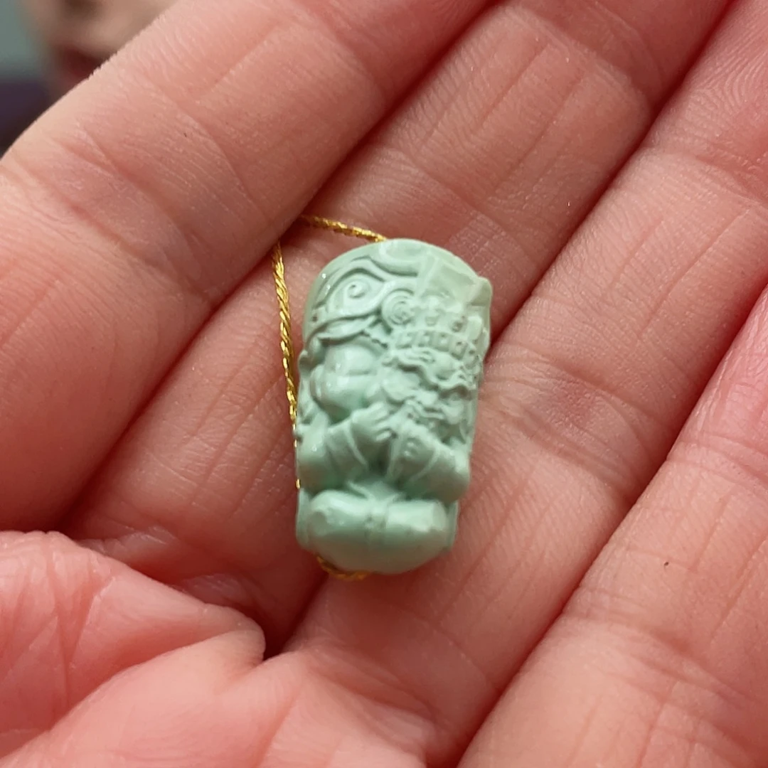 绿松石颈饰未镶嵌