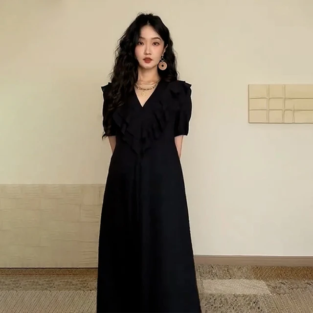 黑色V领高级感连衣裙子夏季女装2025新款收腰显瘦气质赫本风长裙