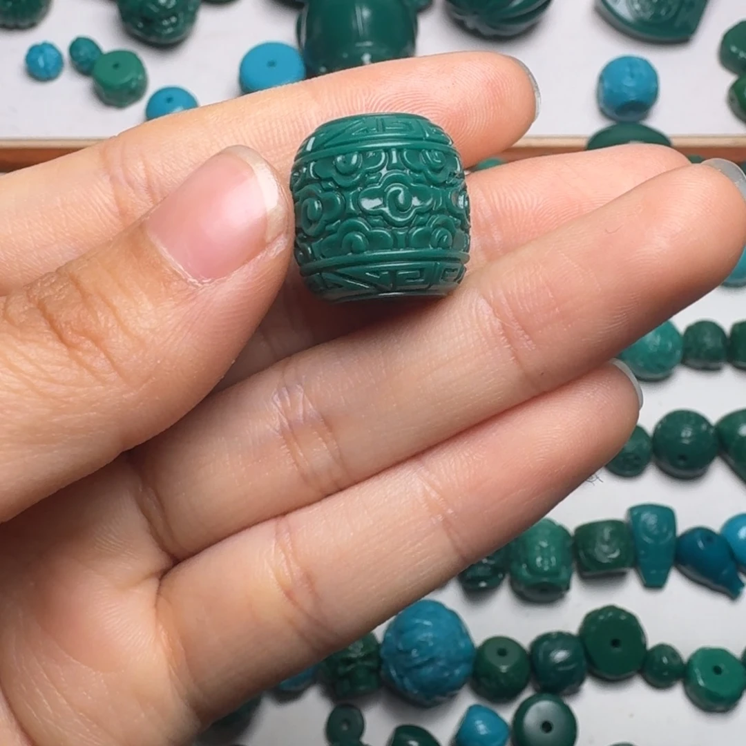 琉璃颈饰?****?科技松配饰