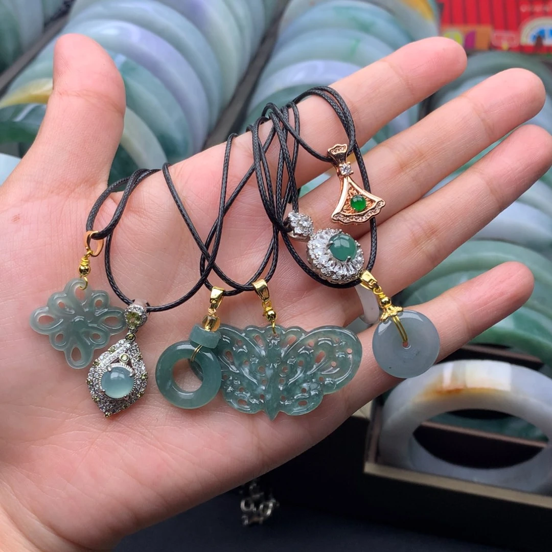 颈饰未镶嵌翡翠多样性发一件