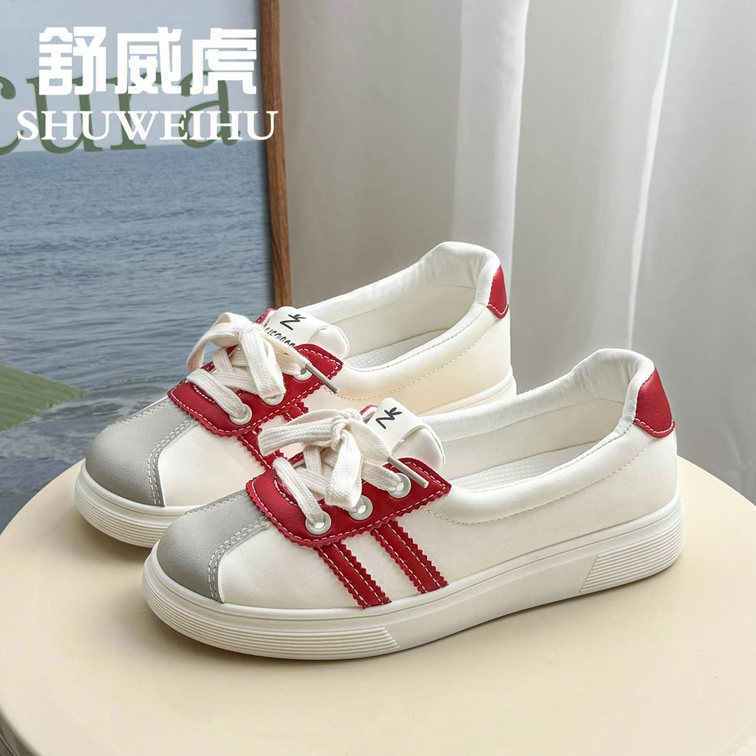 2025秋季爆款浅口时尚韩版薄款平底板鞋超火运动一脚蹬女鞋网红款