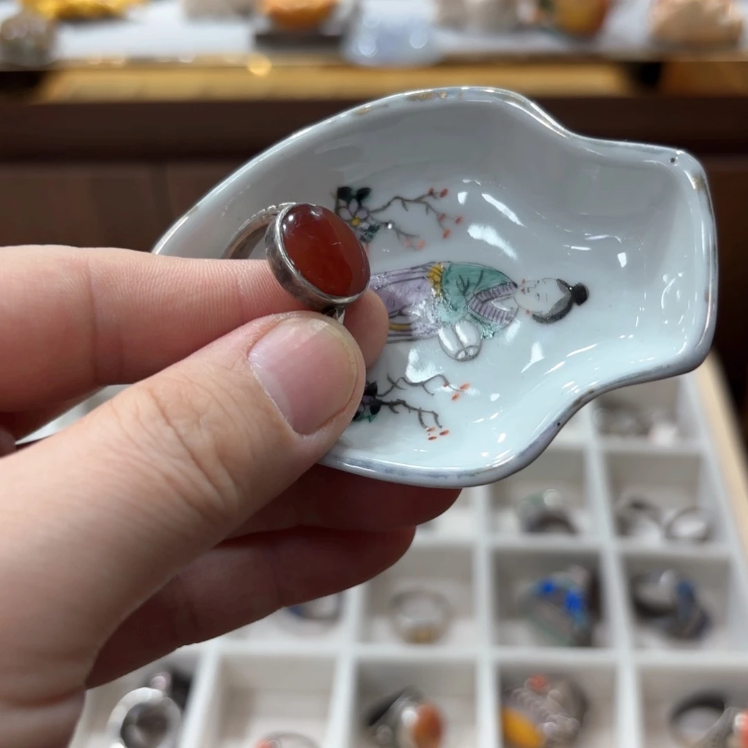 叶***凡瓷片雕刻雕刻工艺