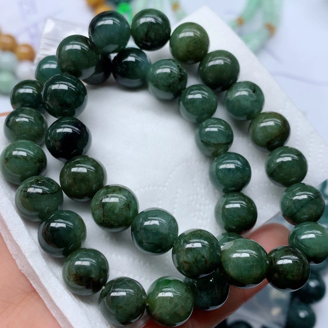 翡翠颈饰未镶嵌手串