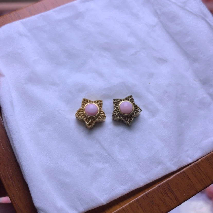 【闪购商品】查罗石颈饰合金福利