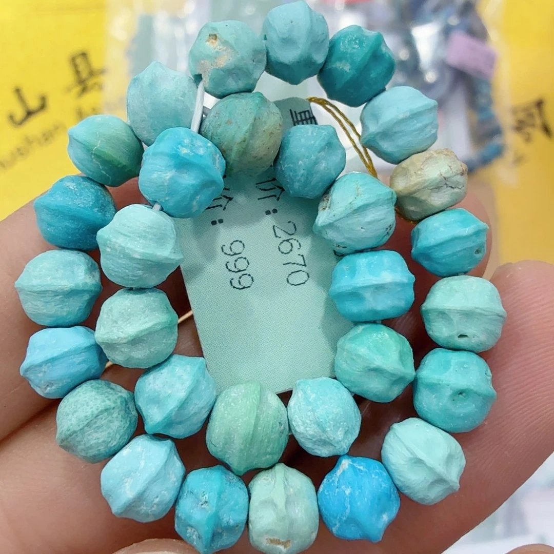 绿松石未镶嵌珠宝奇石