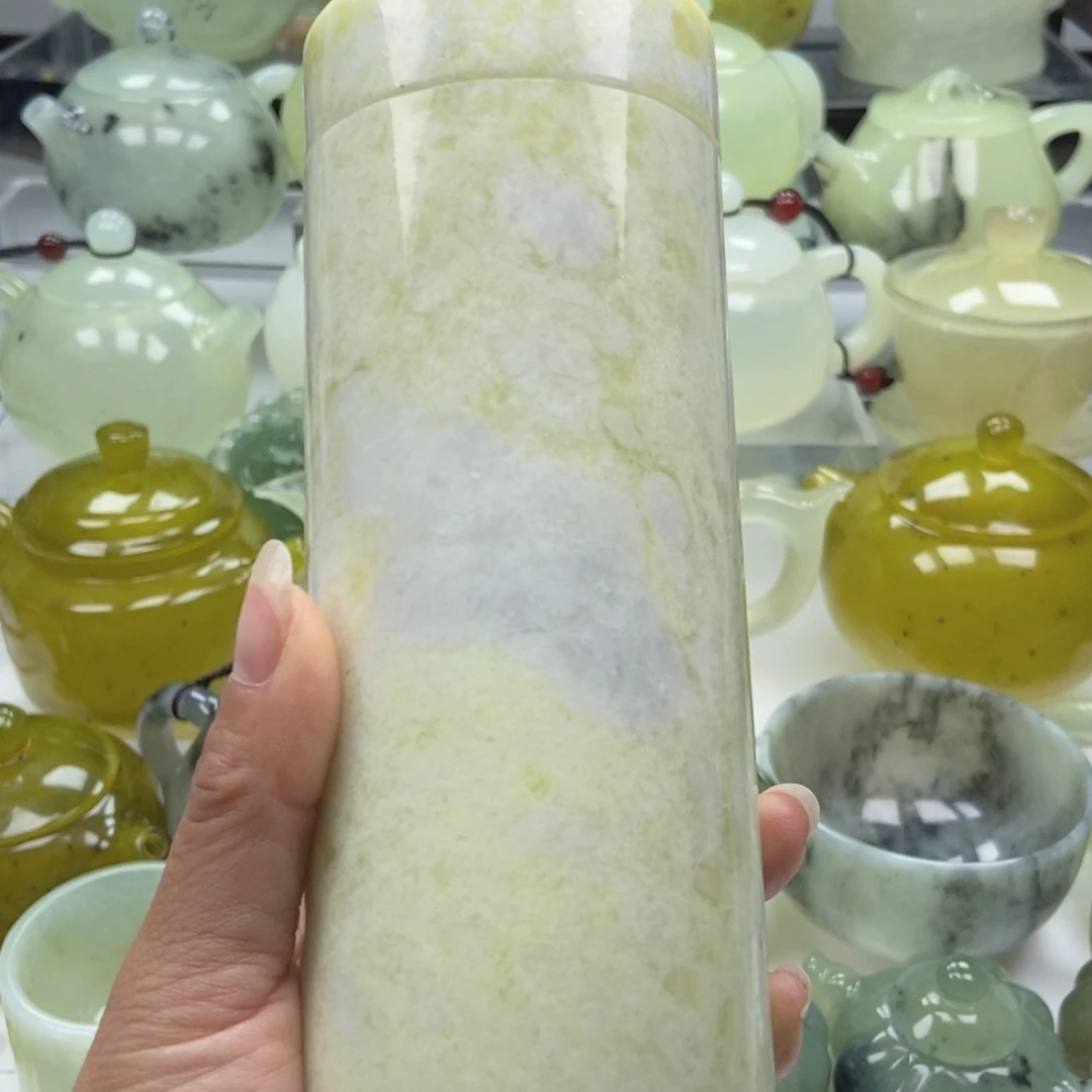 蛇纹石玉未镶嵌水杯