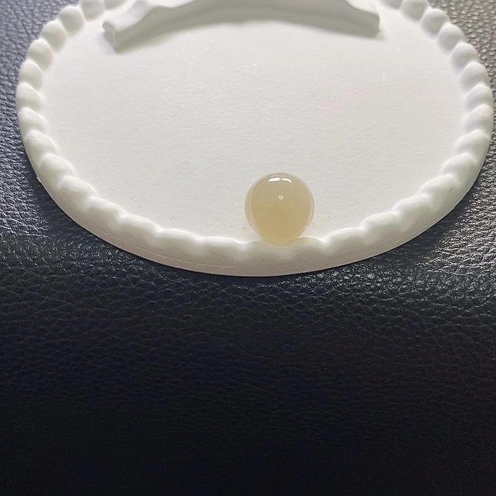 送***花翡翠未镶嵌颈饰雪梨黄色系圆珠定金