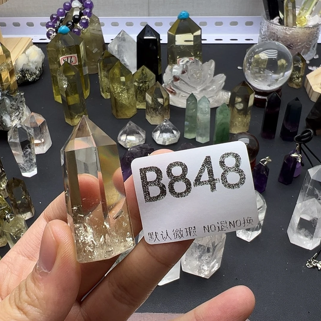 麒***奇未镶嵌珠宝半成品水晶