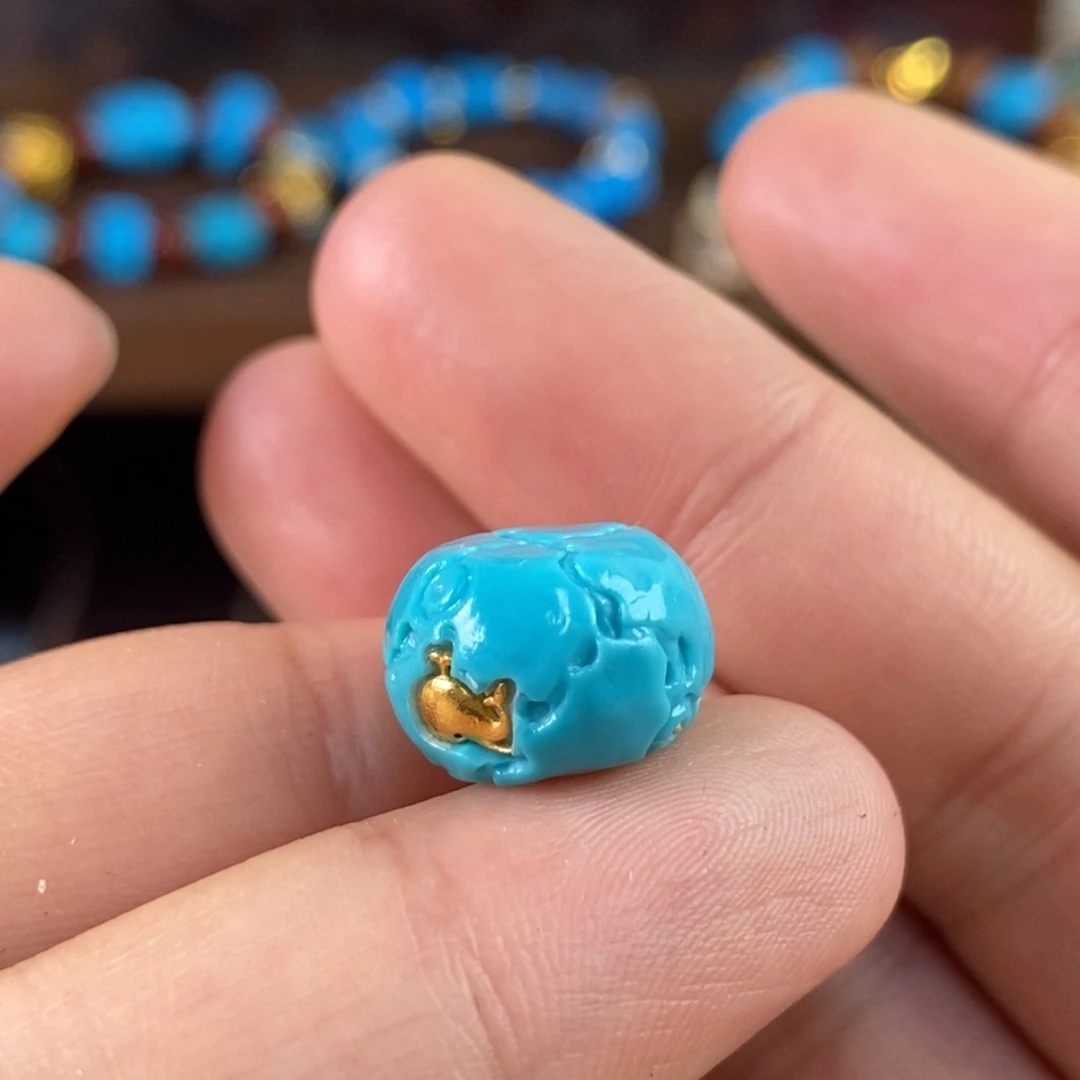 绿松石未镶嵌。鲸落