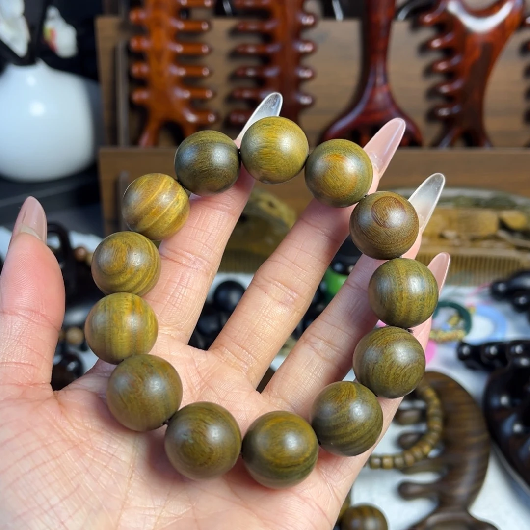 绿檀圆珠手串单圈