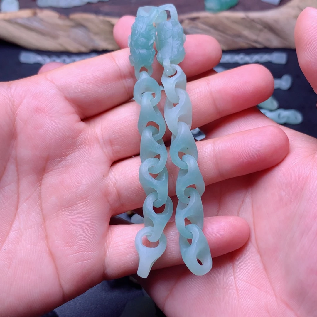 定制翡翠未镶嵌汪*手链