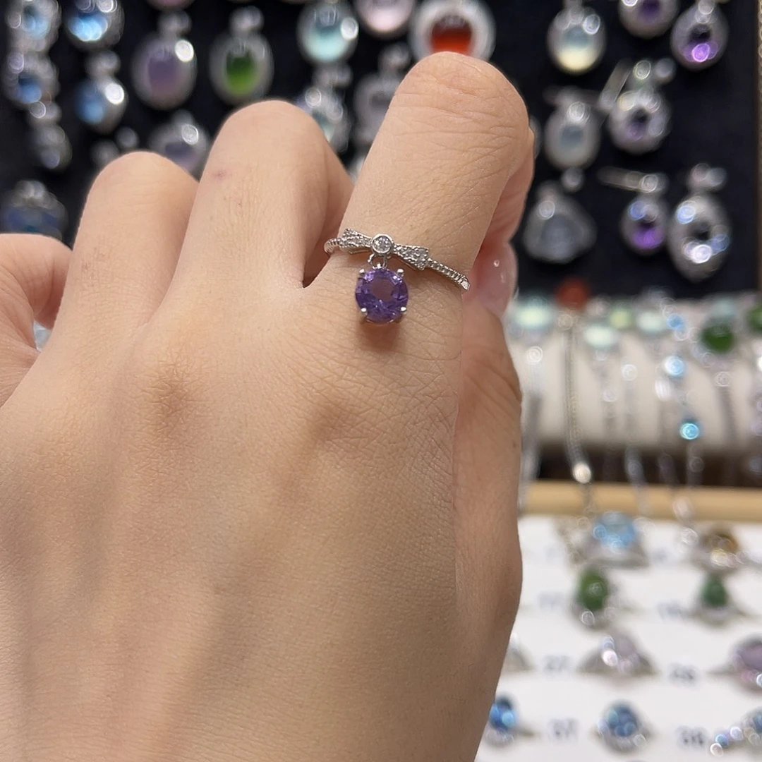 银S925镶嵌蛇纹石玉戒指