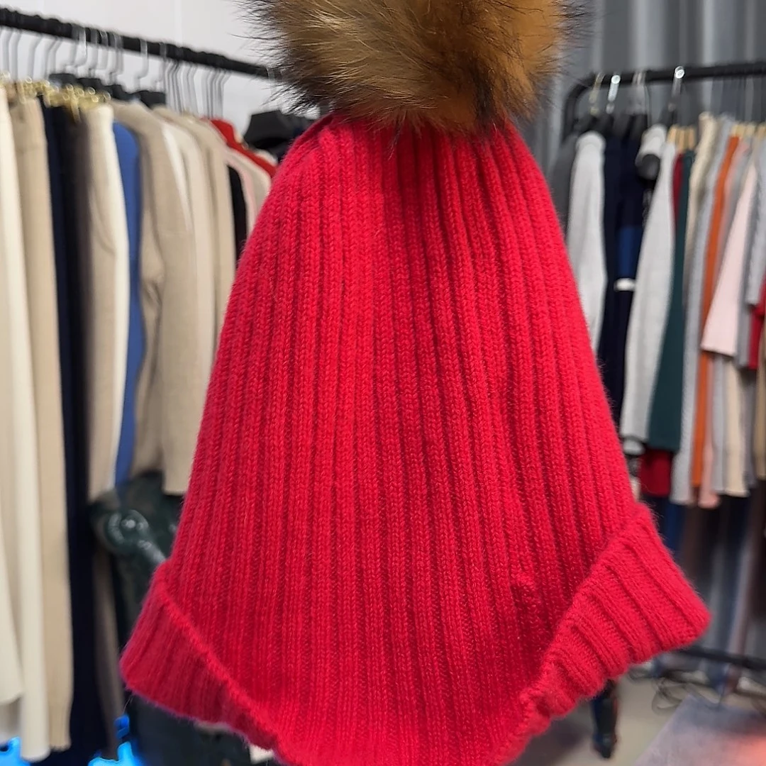 山羊绒纯羊绒红色保暖帽子