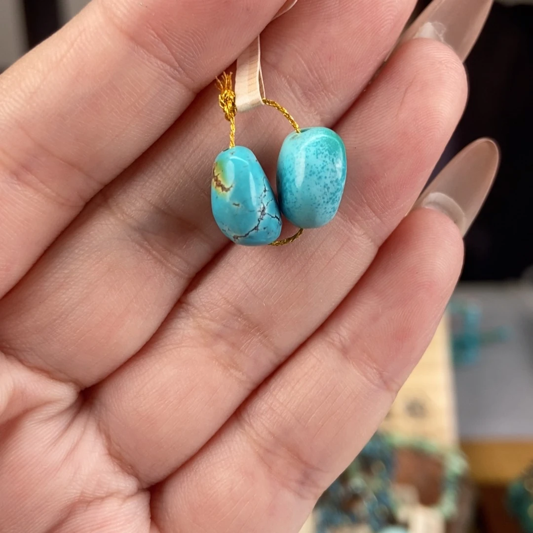 未镶嵌绿松石珠宝奇石