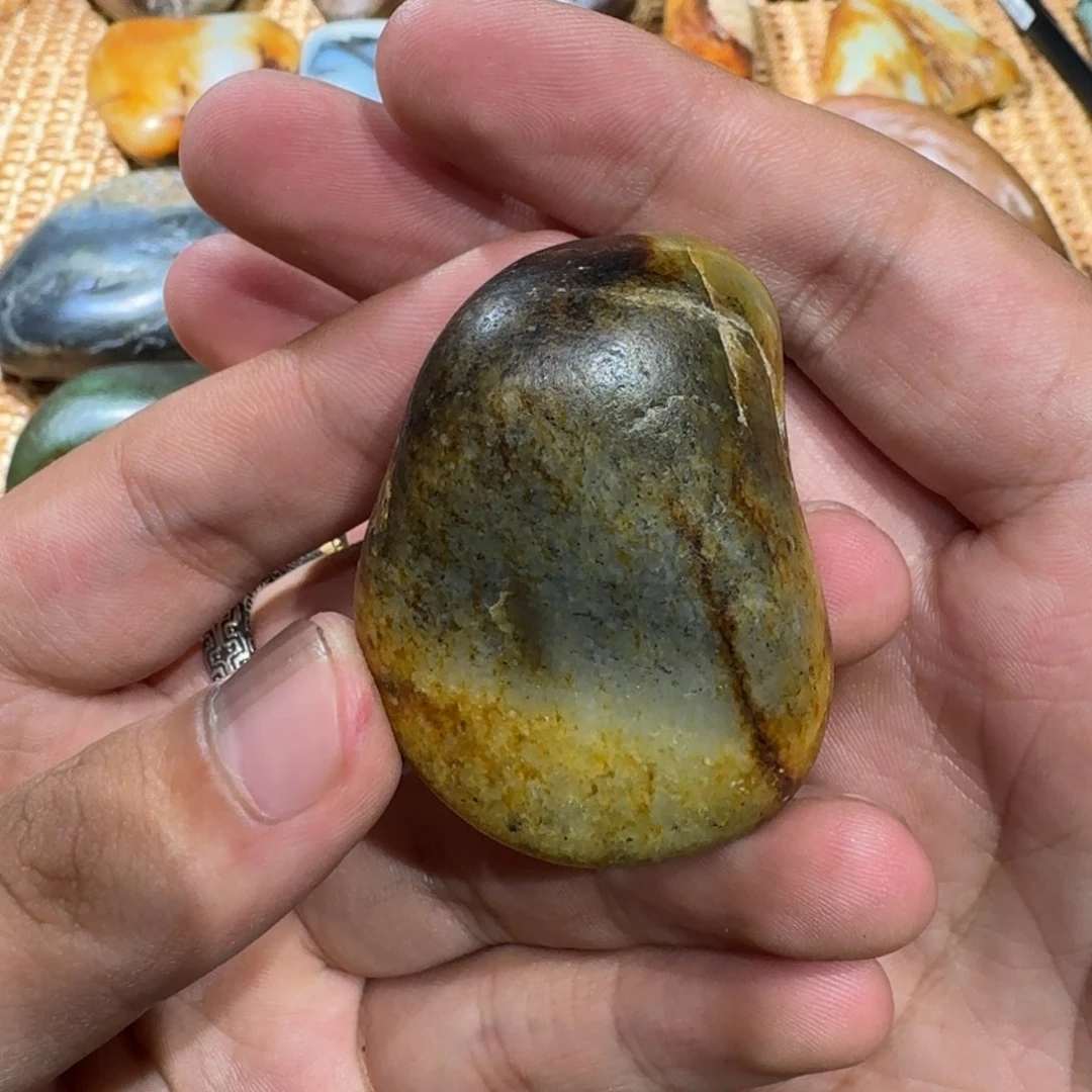 和田玉（子料）未镶嵌珠宝奇石