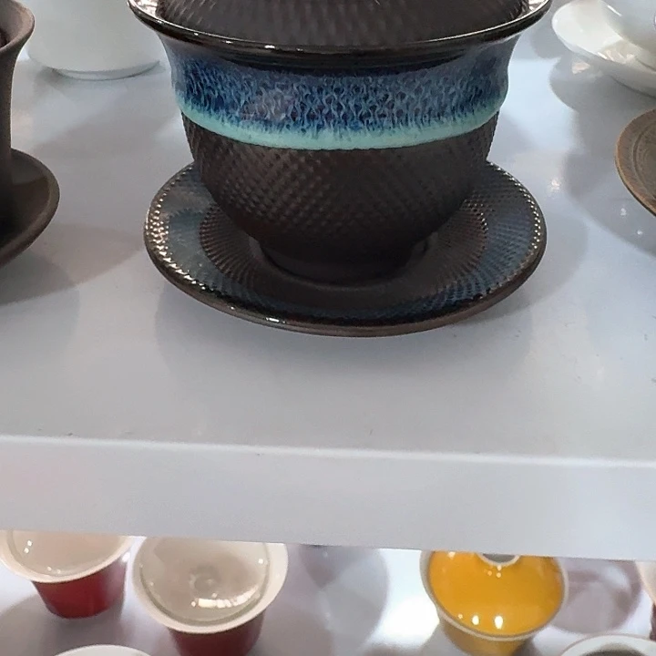 盖碗知道，瓷。品茗赏
